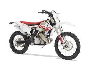 
Ann&eacute;e 2024

Dernier mod&egrave;le &agrave; carburateur

Moteur : monocylindre 2 temps

Cylindr&eacute;e : 300

&nbsp;

Carte grise et